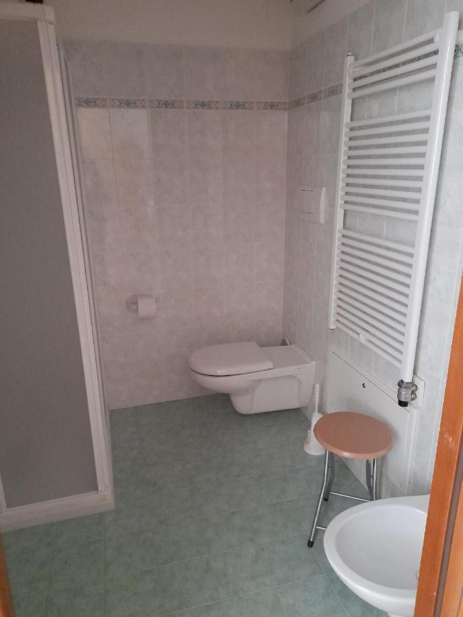Hotel Garni B&B Maffei Пинцоло Екстериор снимка