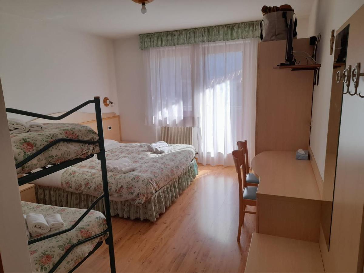 Hotel Garni B&B Maffei Пинцоло Екстериор снимка