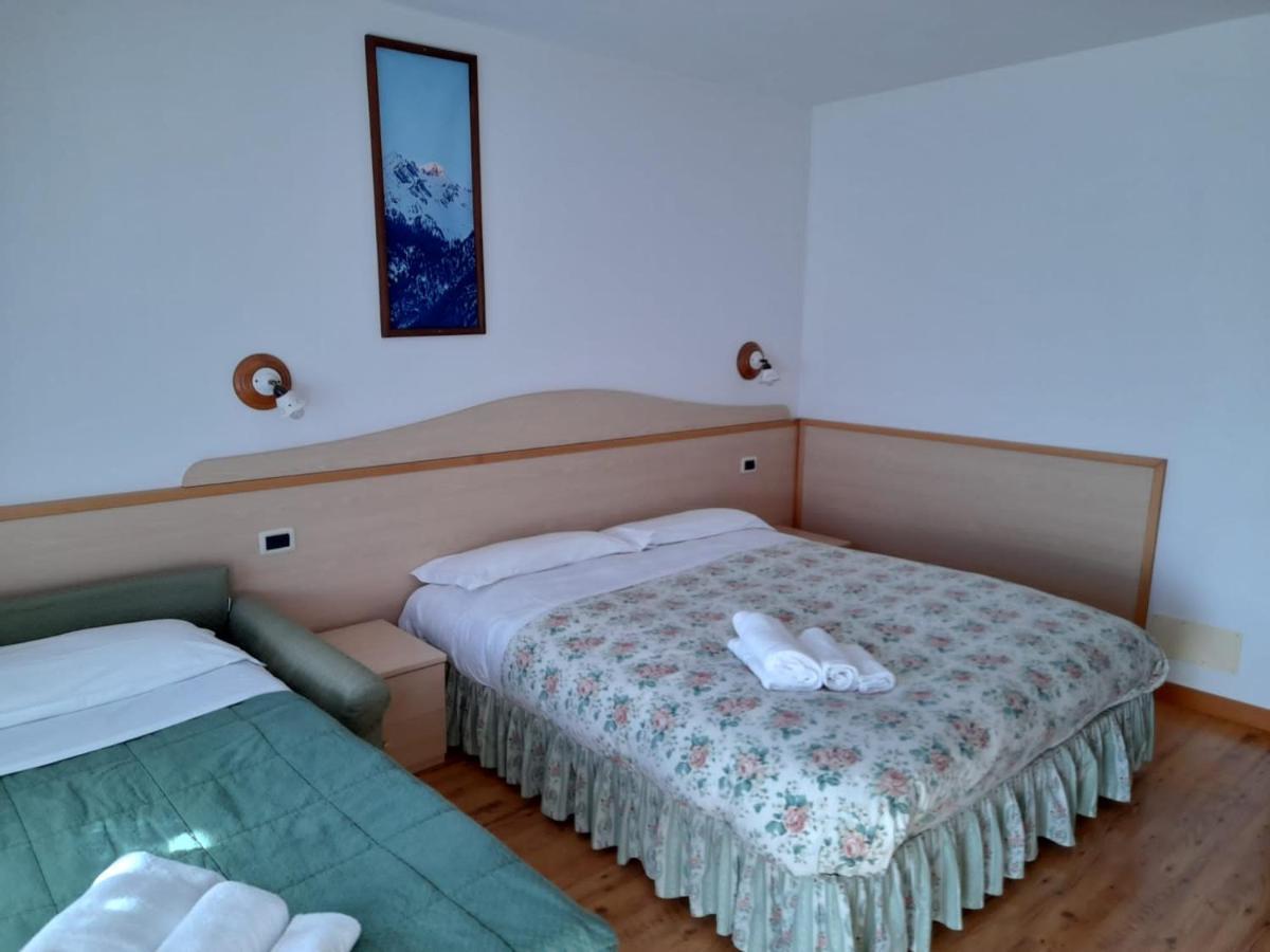Hotel Garni B&B Maffei Пинцоло Екстериор снимка
